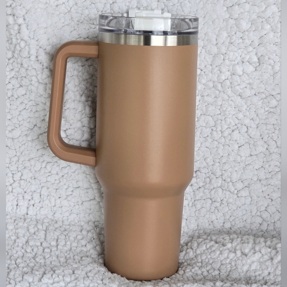 Stanley Starbucks 40oz Overseas Camel - Picture 2 of 11